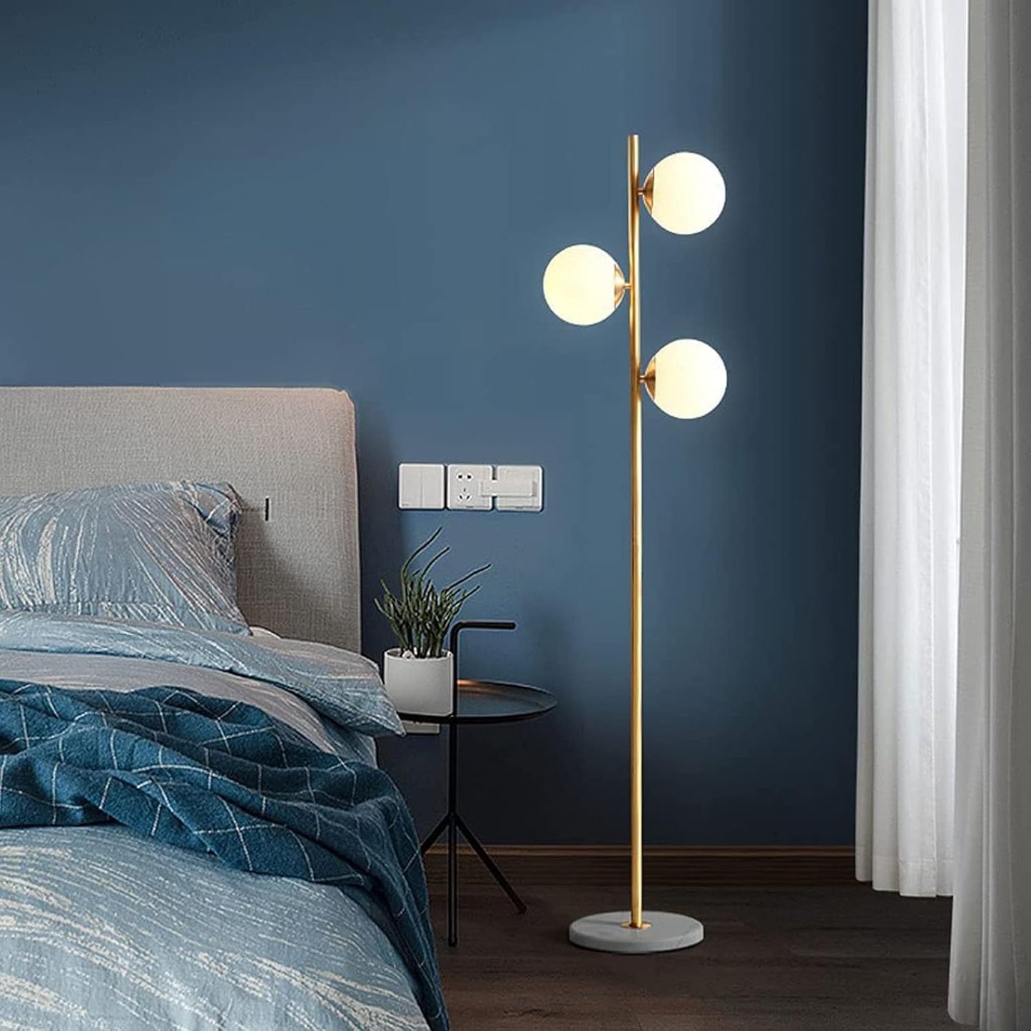 Lampadaire GLOBUS