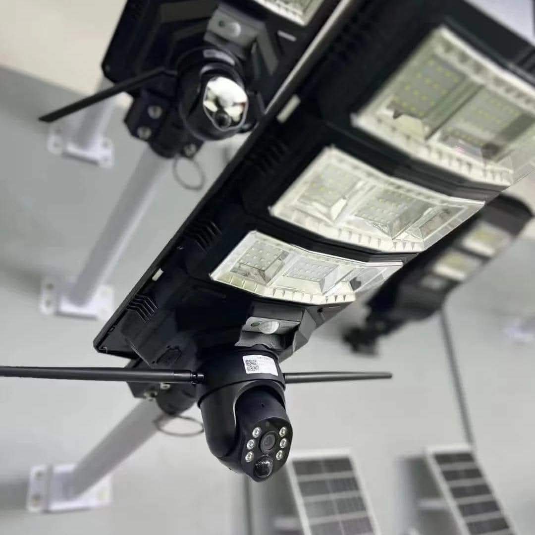 Projecteur SOLAIRE + Camera
